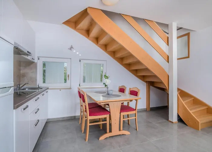 1 Bedroom Stunning In Apartment Baška