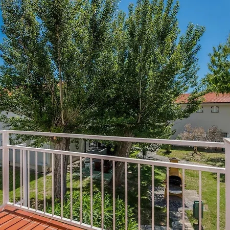 Apartment 1 Bedroom Stunning In *