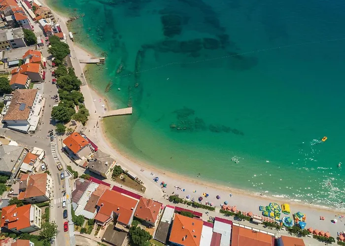 1 Bedroom Stunning In *